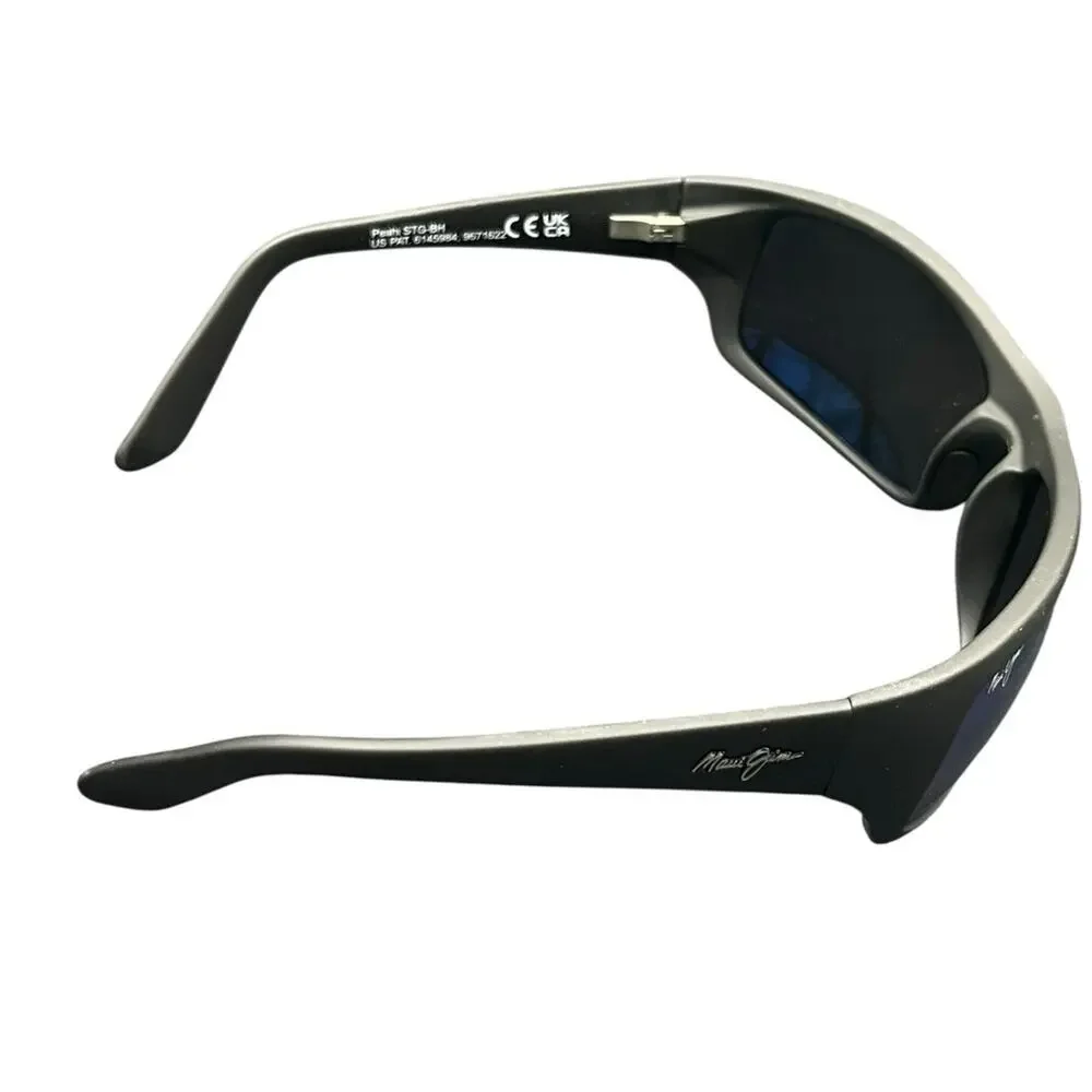Maui Jim Peahi Polarized Wrap Sunglasses Matte Black Blue Hawaii Lenses
